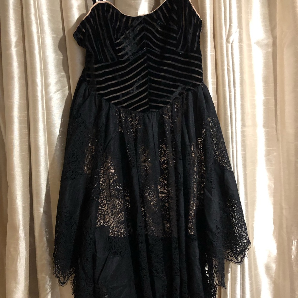 NWOT FREE PEOPLE VELVET LACE DRESS